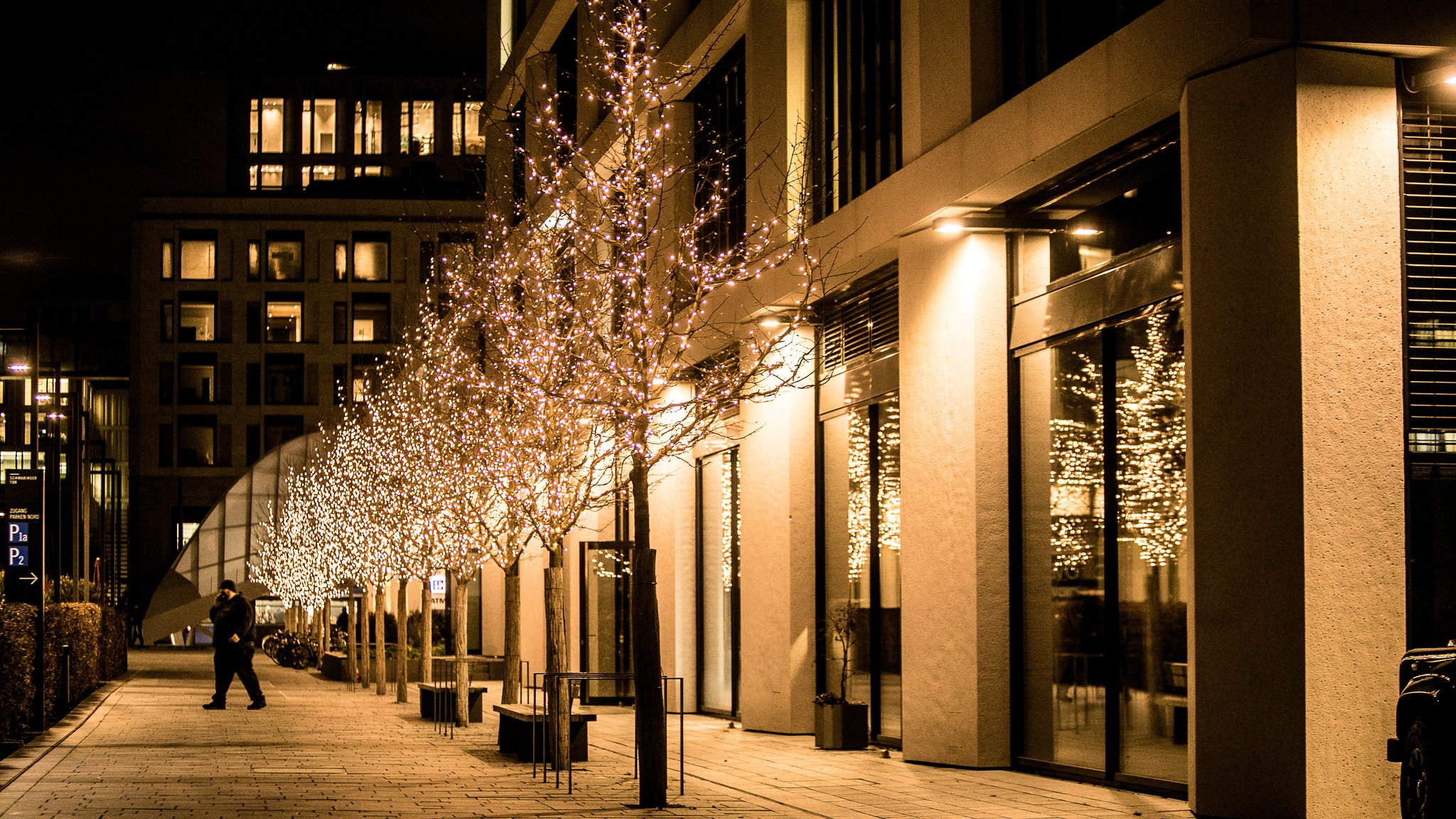 Weihnachtliche Stimmung - Mit LED-Lämpchen auch noch sparsam