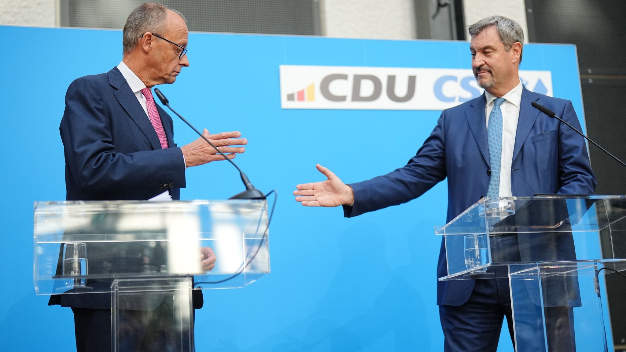 Berlin, 17.09.24: CDU-Chef Merz (l.) und CSU-Chef Söder (r.) bei ihrem gemeinsamen Pressestatement zur Kanzlerkandidatur der Union.