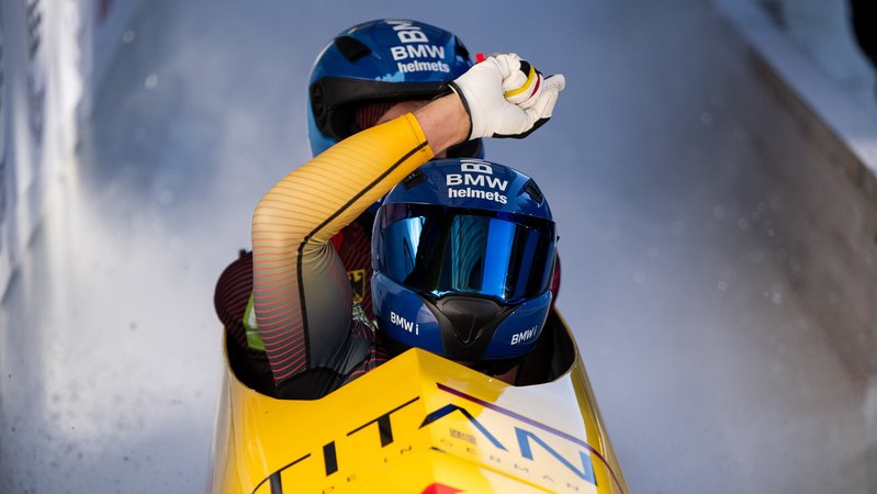 Zweier-Bob Johannes Lochner/Georg Fleischhauer in Innsbruck-Igls | Bild: picture-alliance/dpa Zweier-Bob Johannes Lochner/Georg Fleischhauer in Innsbruck-Igls
