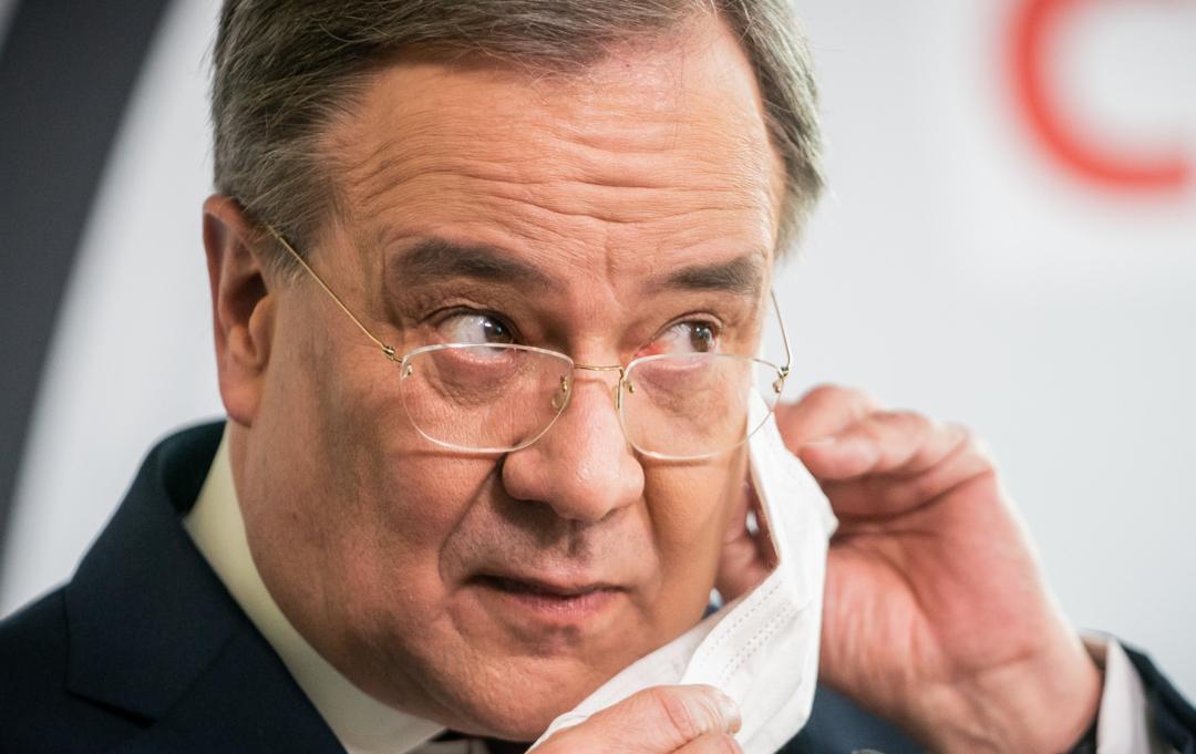 Armin Laschet nach einer CDU-Präsidiumssitzung Ende März. | Bild:dpa-Bildfunk/Michael Kappeler