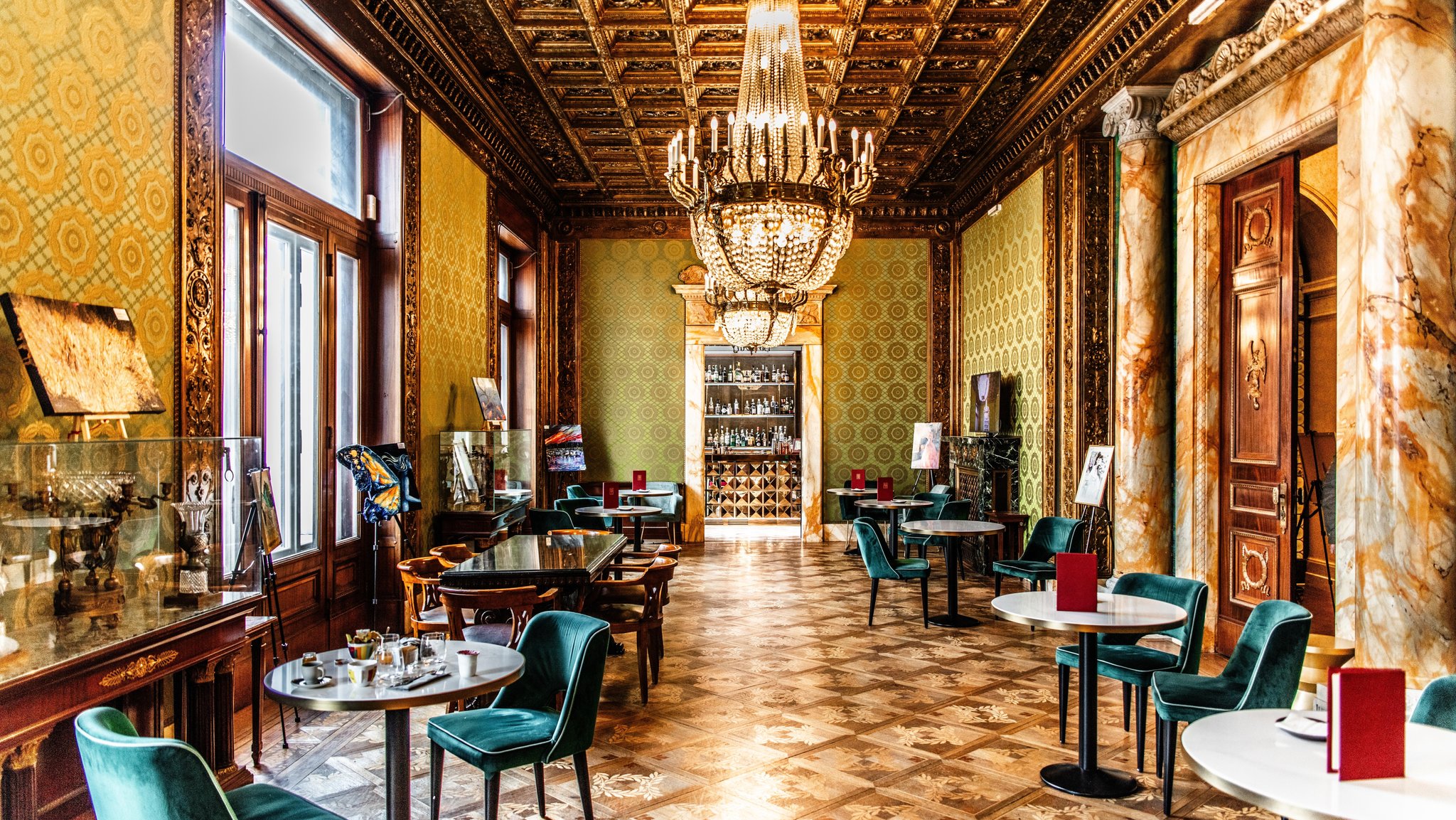 Café in einem Grand Hotel