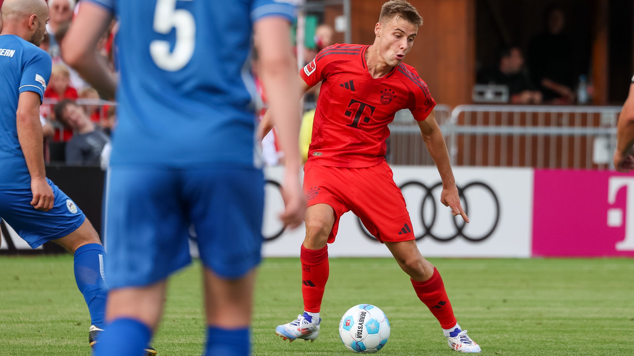 Gabriel Vidovic im Trikot des FC Bayern