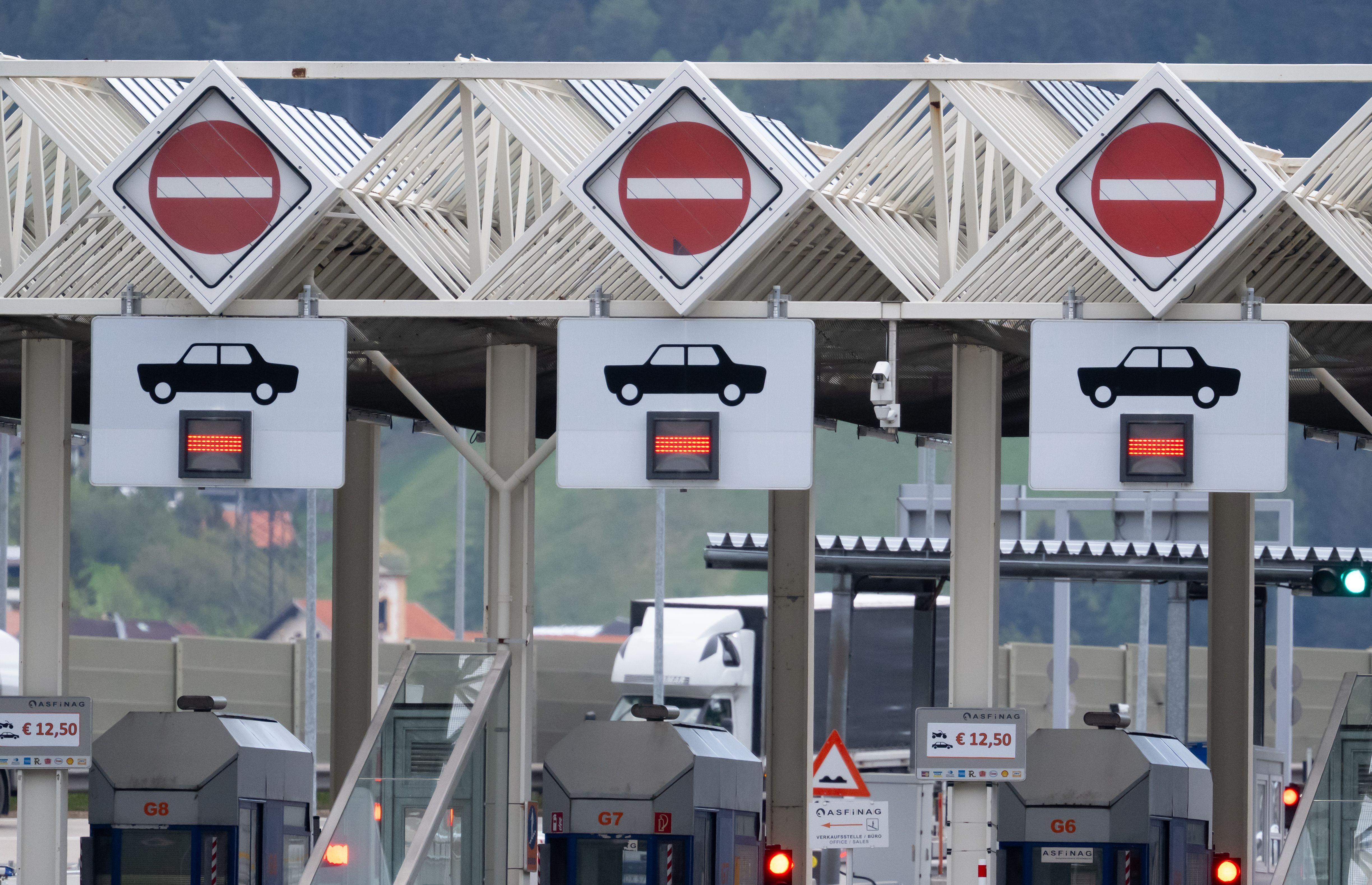 (Symbolbild) Mautstelle Schönberg auf der A13 Brennerautobahn