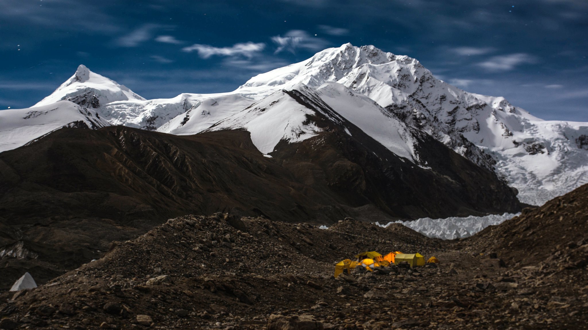 Shisha Pangma Nachtansicht