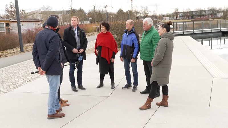 Bundeskanzler Merz? Die SPD-Basis ist skeptisch | Bild: BR Bundeskanzler Merz? Die SPD-Basis ist skeptisch