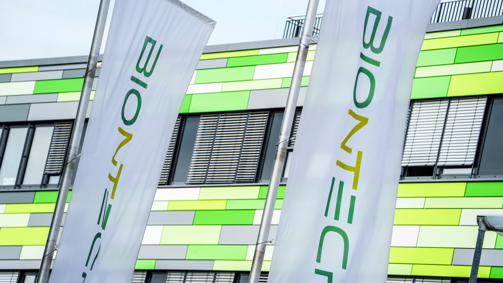 Biontech schließt Standorte – Bis zu 1.860 Jobs bedroht
