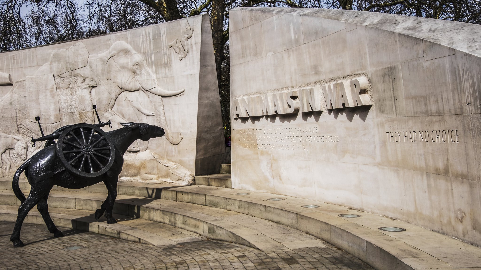 Animals in War Memorial