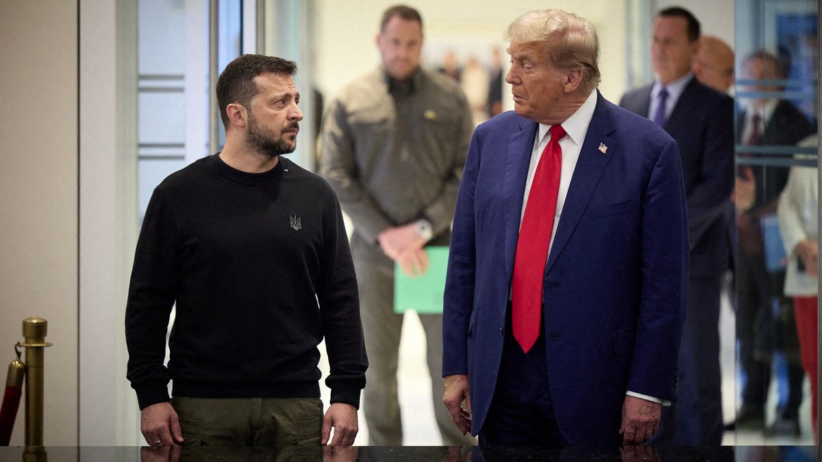Trump nennt Selenskyj "Diktator": Russland "klatscht freudig"