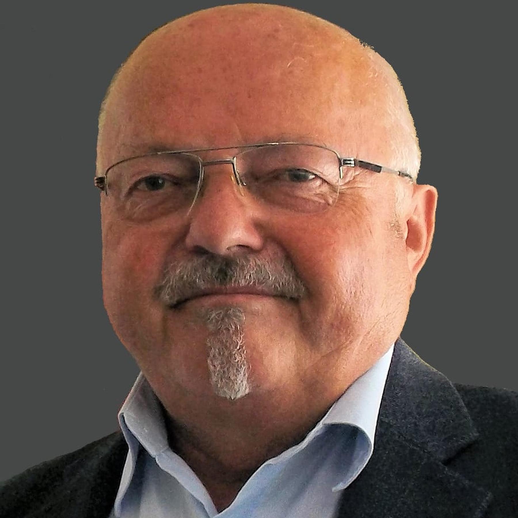 Mit dem Ballon in die Freiheit: Günter Wetzel Mit dem Ballon in die Freiheit: Günter Wetzel