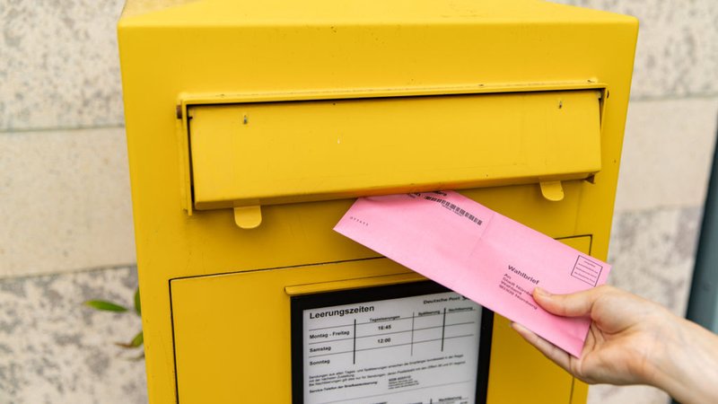 Briefwahl (Archivbild) | Bild: BR/Leon Baatz Briefwahl (Archivbild)