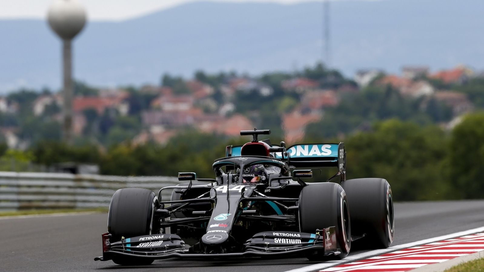 Formel 1: Hamilton holt Pole in Ungarn - Vettel Fünfter
