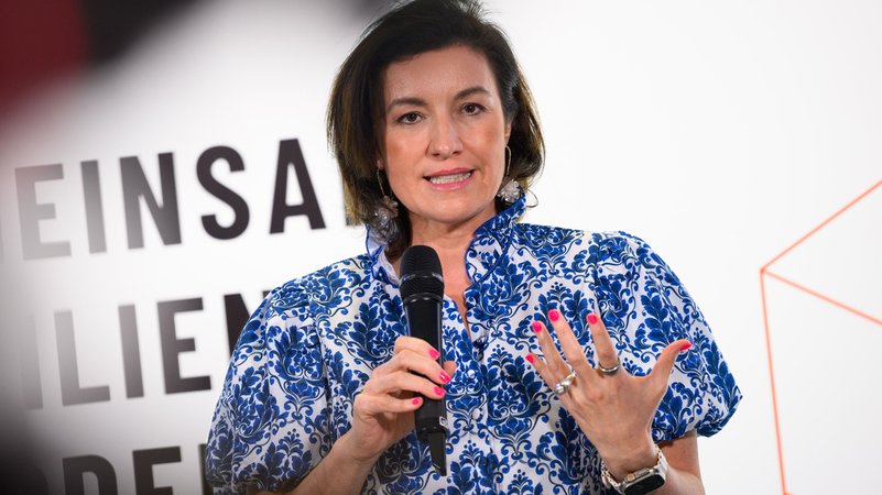 Die Bundesministerin für Forschung, Technologie und Raumfahrt: Dorothee Bär (CSU) | Bild: dpa-Bildfunk/Bernd von Jutrczenka Die Bundesministerin für Forschung, Technologie und Raumfahrt: Dorothee Bär (CSU)