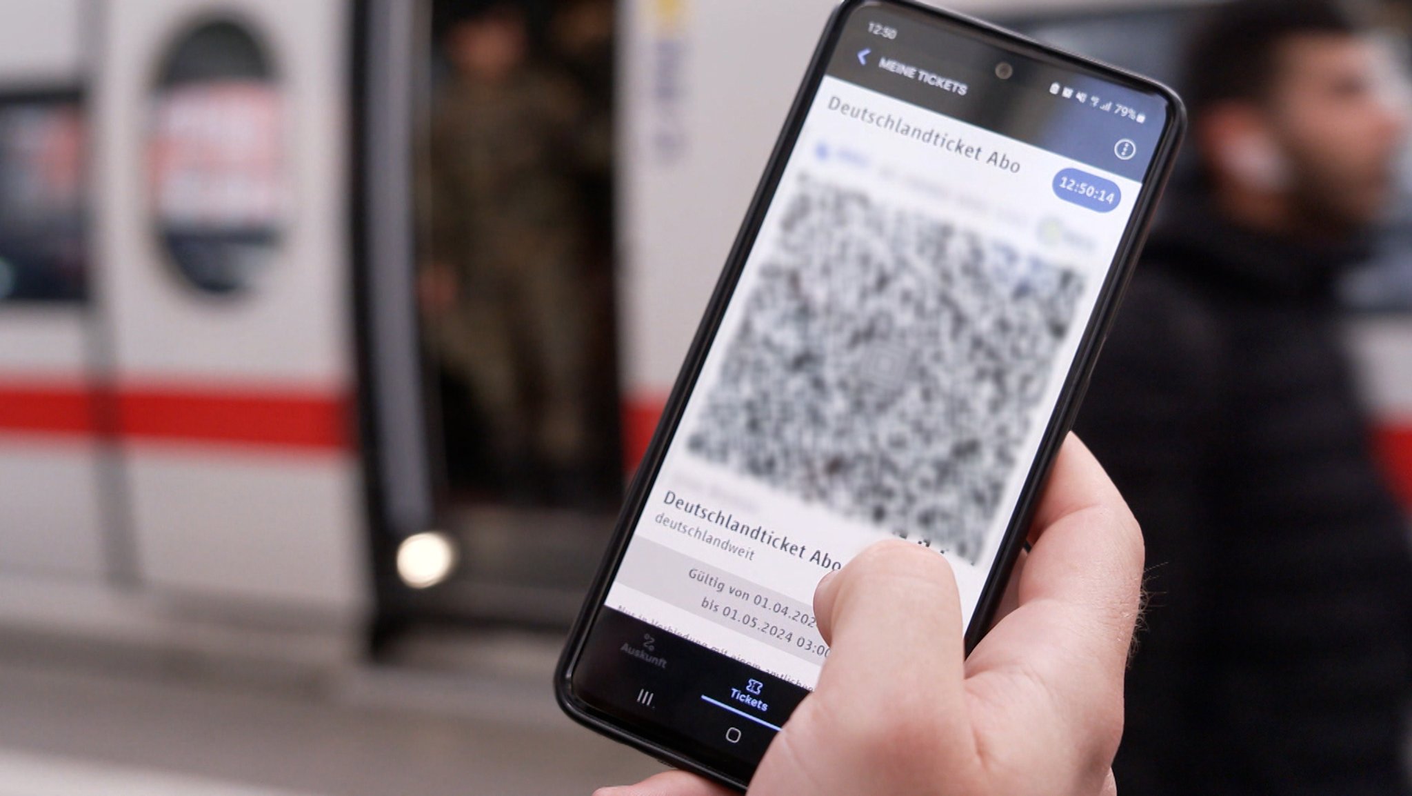 Deutschlandticket auf einem Smartphone