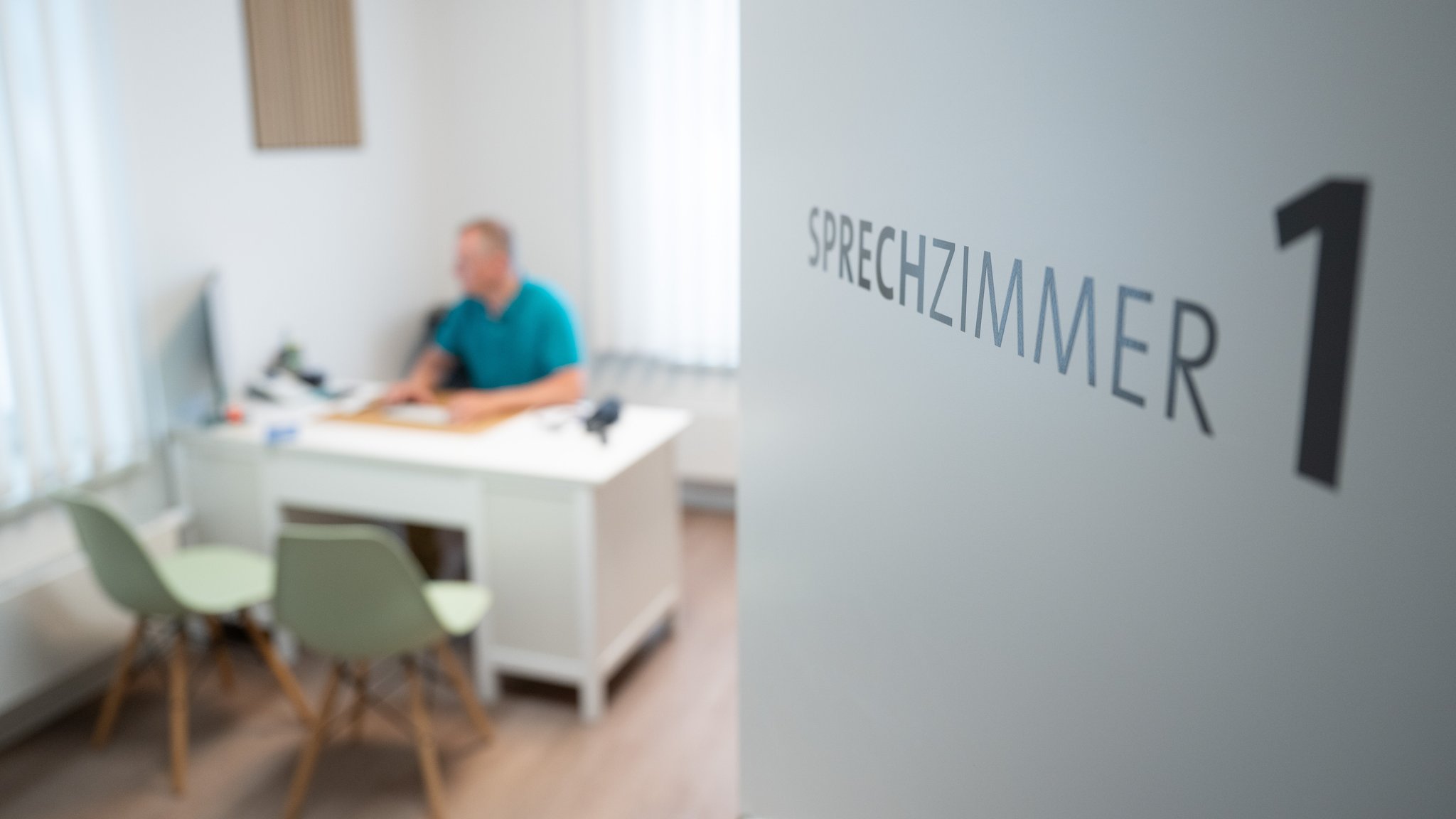 CDU-Arbeitnehmerflügel zweifelt an Attestpflicht ab erstem Tag