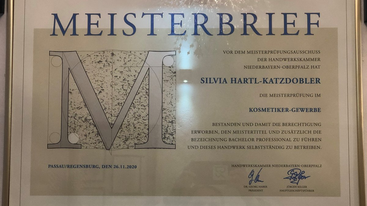 Meisterbrief der Kosmetikerin Silvia Hartl-Katzdobler