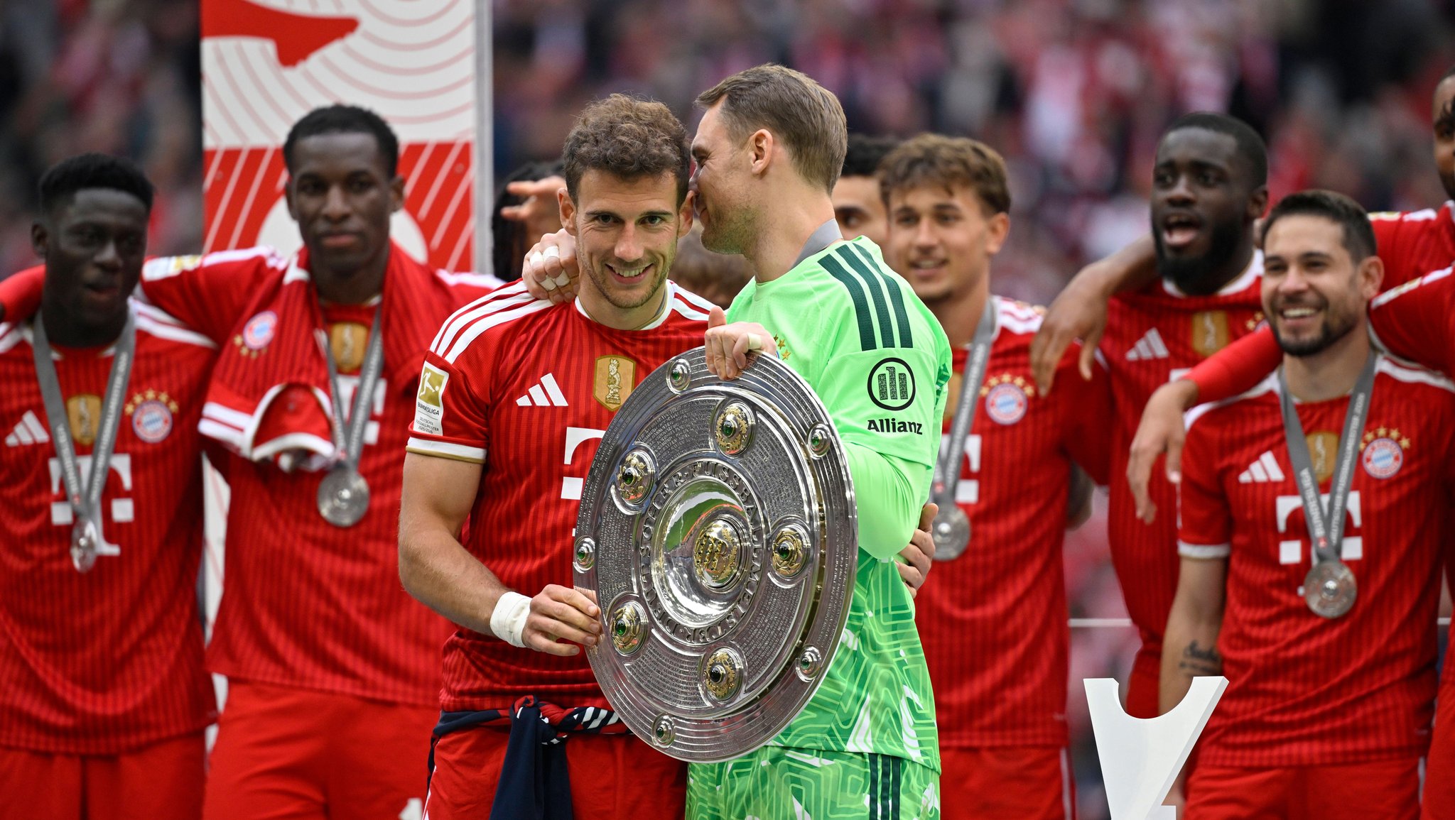 Goretzka vom FCB verabschiedet – mit großer Geste von Neuer