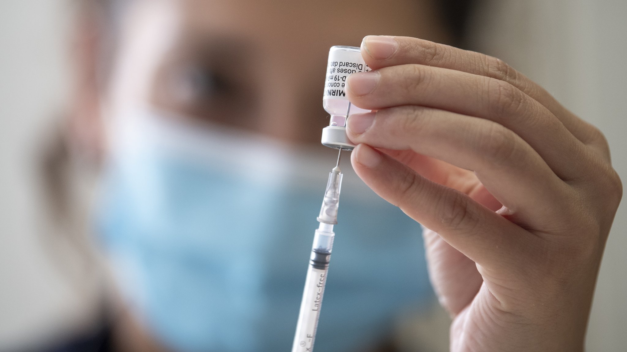 Der mRNA-Impfstoff Intismeran könnte schwarzen Hautkrebs entgegenwirken, so die US-Pharmahersteller Moderna und Merck