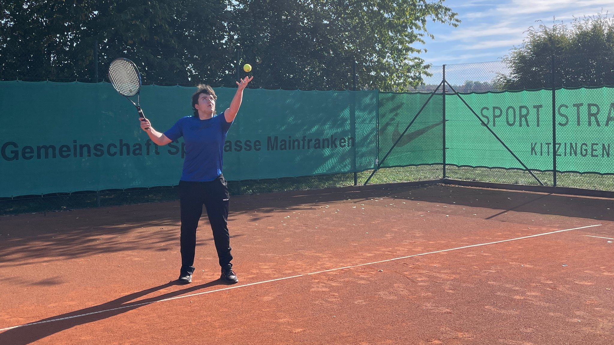 Neben der Mathematik zählt auch Tennis zu den Hobbys von Veit Lang aus Hörblach.