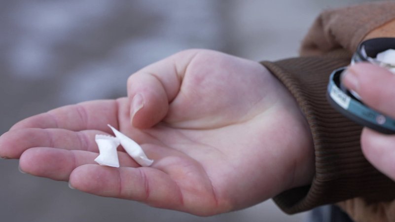 Nikotinbeutel: Aufhörhilfe oder Suchtverstärker | Bild: BR Nikotinbeutel: Aufhörhilfe oder Suchtverstärker