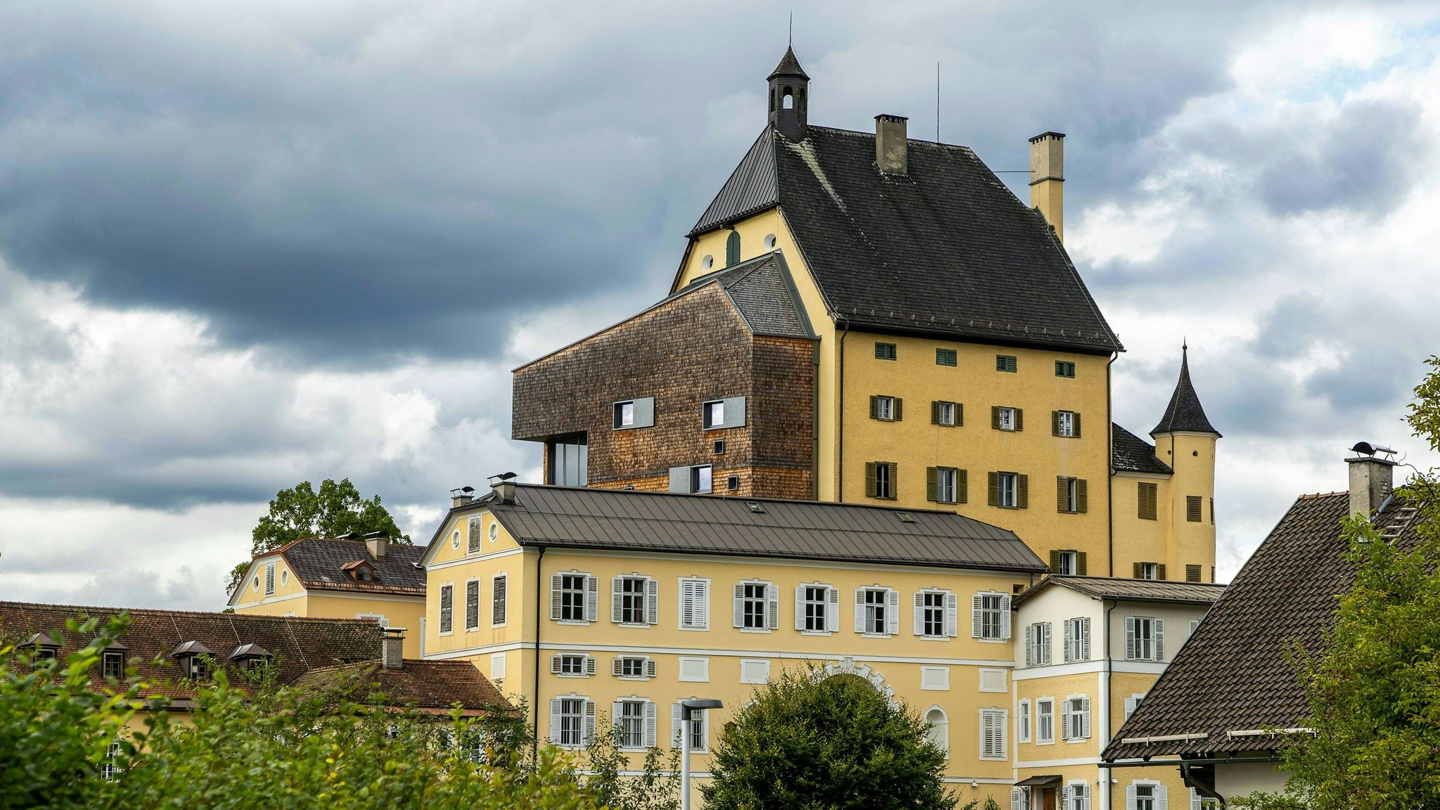 Außenaufnahme des Klosters Goldenstein.