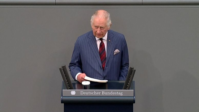 ie Rede von Charles III. im Bundestag ist der Höhepunkt des zweiten Besuchstags des britischen Königspaares in Deutschland. Der Monarch begeistert mit viel Herzlichkeit. | Bild:Bayerischer Rundfunk 2023