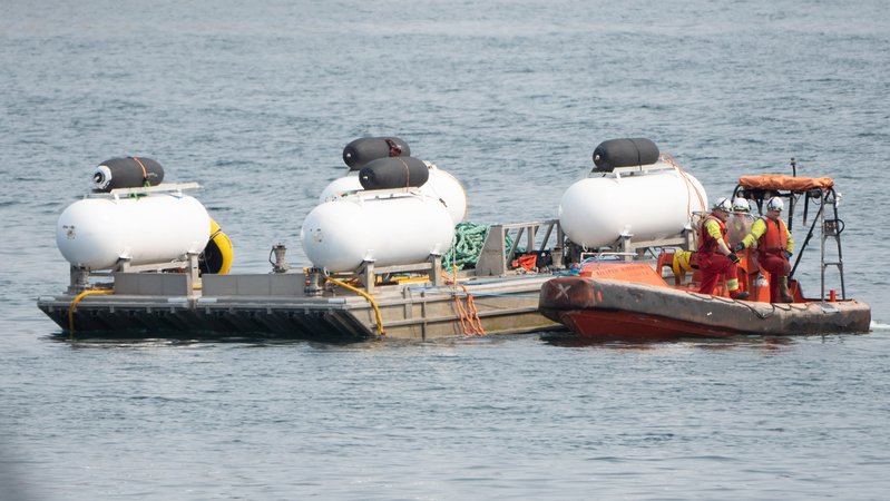 Groß angelegte Suche nach der "Titan" im Juni 2023 | Bild: picture-alliance/dpa Groß angelegte Suche nach der "Titan" im Juni 2023