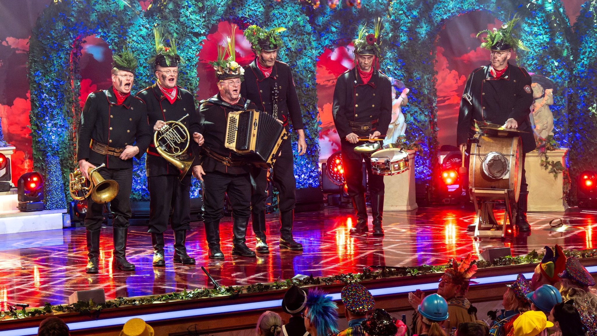 Die Altneihauser Feierwehrkapelln bei der Fastnacht in Franken 2025