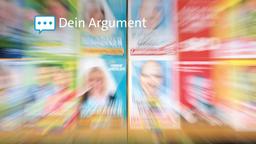 Mehre Wahlplakate sind unscharf nebeneinander zu sehen.  | Bild:dpa-Bildfunk/Karl-Josef Hildenbrand