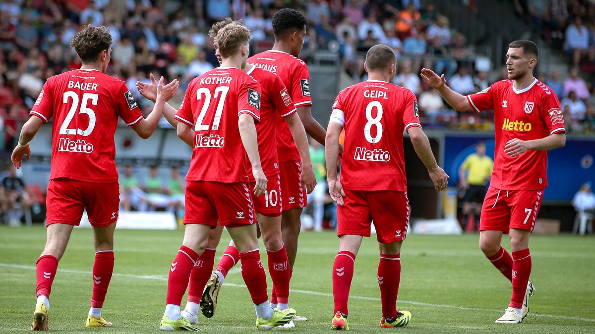 Relegation: Jahn Regensburg kann Historisches schaffen
