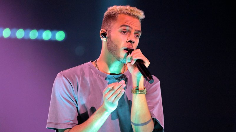 Malik Harris bei der Aufzeichnung der TV-Show "Kiwis große Partynacht" | Bild: picture alliance / Geisler-Fotopress | Frederic Kern/Geisler-Fotopress Malik Harris bei der Aufzeichnung der TV-Show "Kiwis große Partynacht"