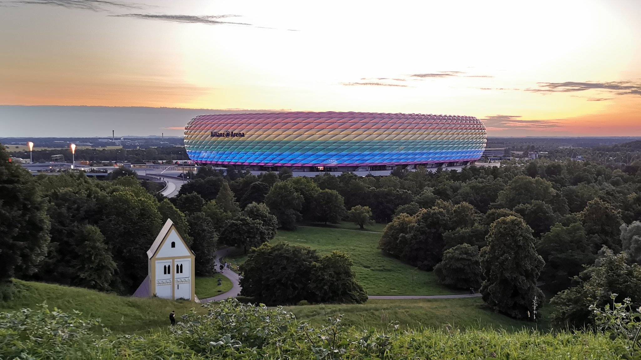 München - Bunte Allianz Arena.