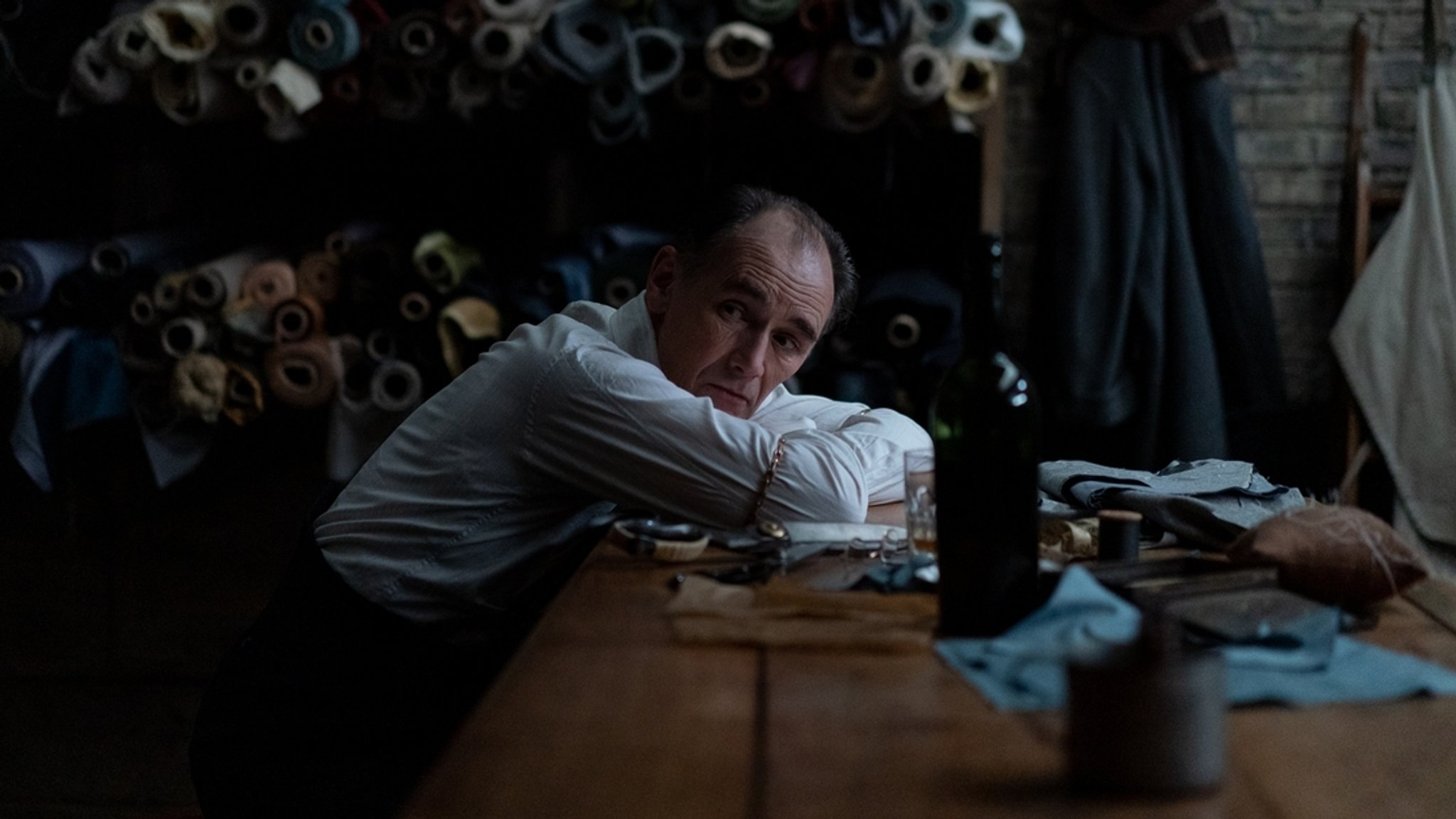 Mark Rylance in "The Outfit - Verbrechen nach Maß" (Filmszene)