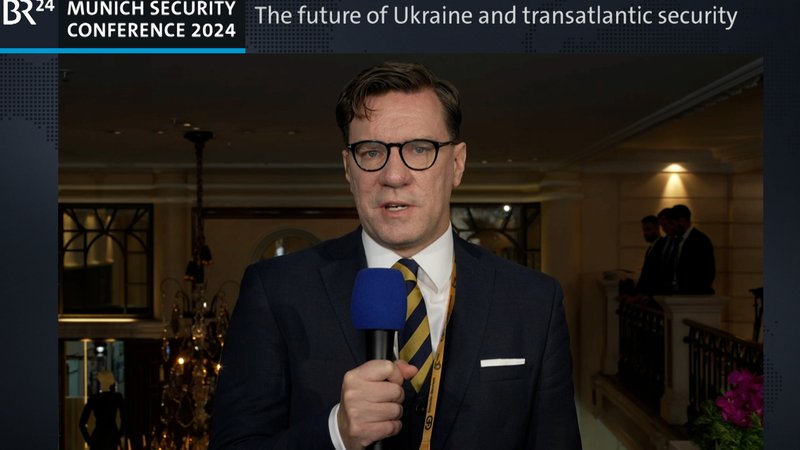 Der Politologe und Publizist Nico Lange im Gespräch mit BR24live | Bild: BR Der Politologe und Publizist Nico Lange im Gespräch mit BR24live