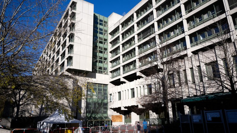 Blick auf das Gerichtsgebäude für das Amtsgericht, das Landgericht I und II, das Oberlandesgericht und die Staatsanwaltschaft in der Nymphenburger Straße in München. | Bild: dpa-Bildfunk/Sven Hoppe Blick auf das Gerichtsgebäude für das Amtsgericht, das Landgericht I und II, das Oberlandesgericht und die Staatsanwaltschaft in der Nymphenburger Straße in München.