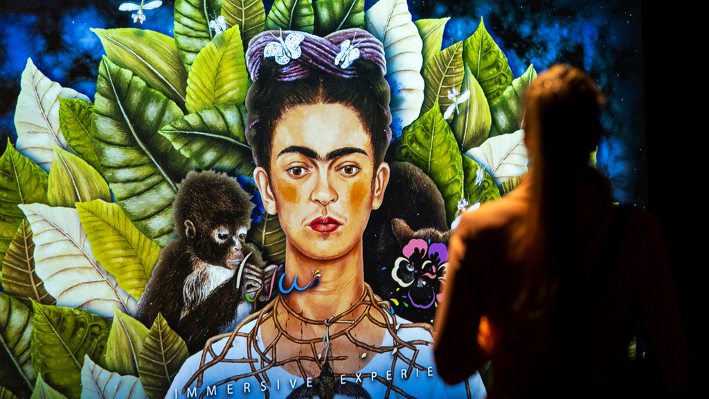 Projektion bei der Ausstellung "Viva Frida Kahlo" in München