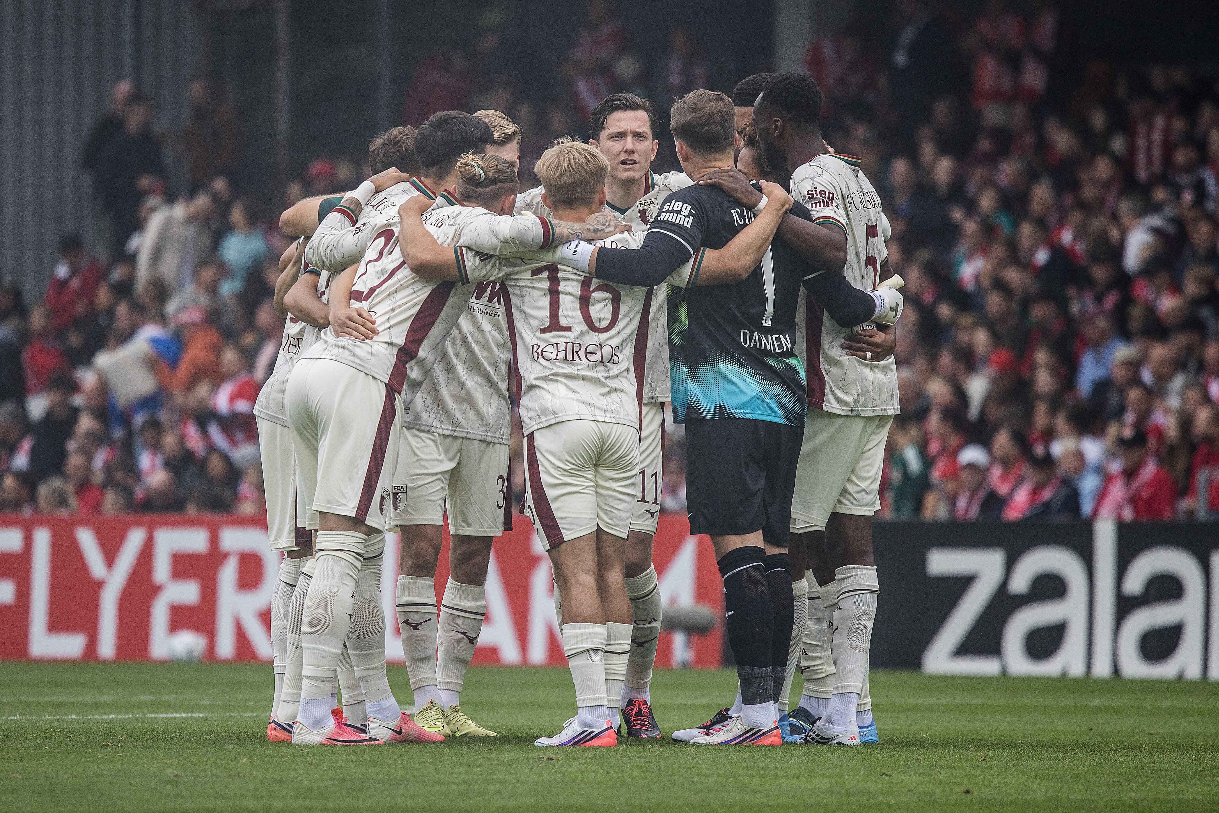 Der FC Augsburg startet am Sonntag gegen Aufsteiger FC Schalke 04 in die Bundesliga-Saison 2026/27 | Bild:picture alliance / Fotostand | Weiland