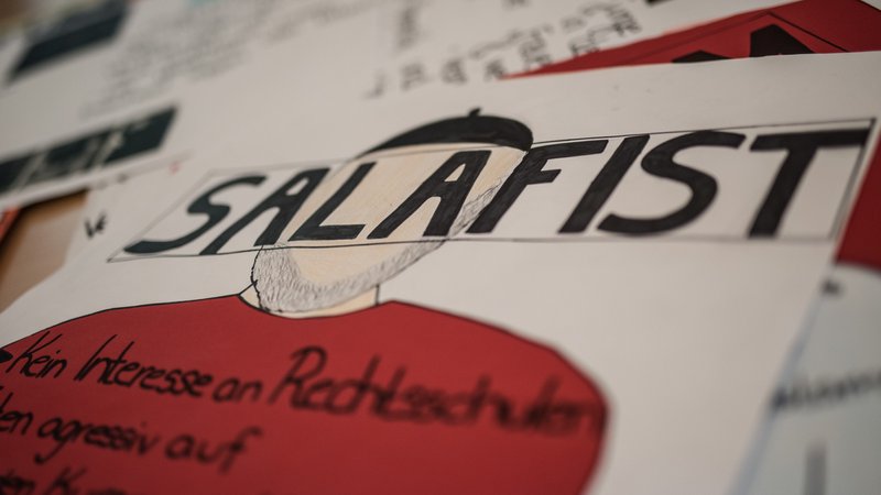 Salafismus (Symbolbild/Archivbild)) | Bild: pa/dpa/ Boris Roessler Salafismus (Symbolbild/Archivbild))