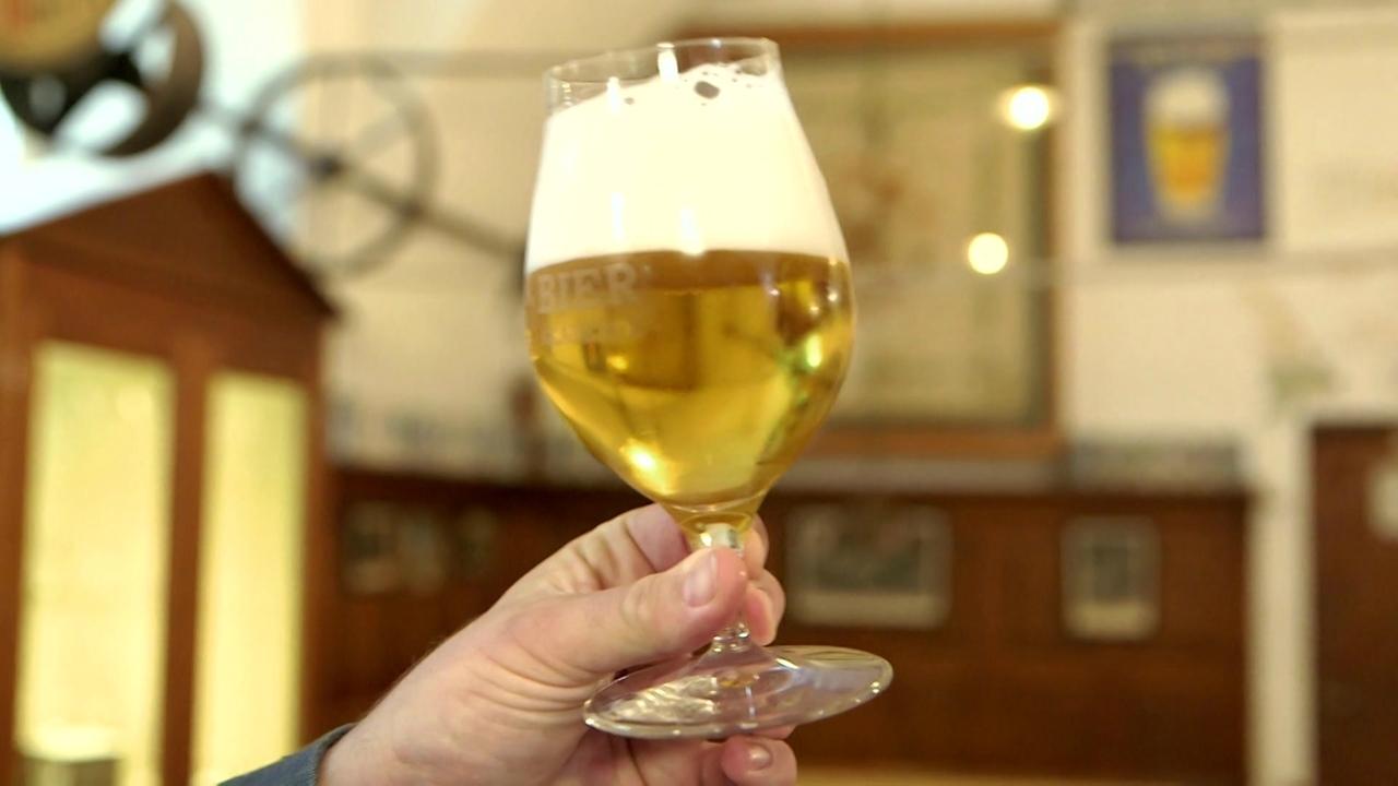 Selbstgebrautes Gegen Industrie Bier Was Schmeckt Besser Br24