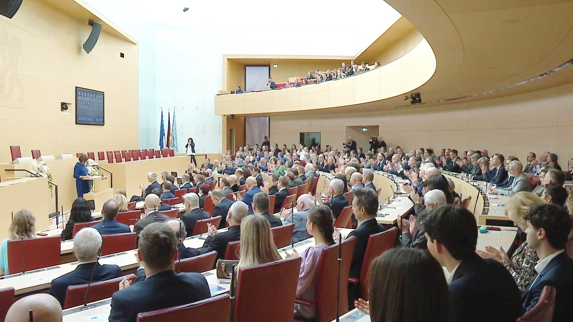Der Bayerische Landtag erinnert am 29. Oktober an die Vertreibung vor 80 Jahren. 