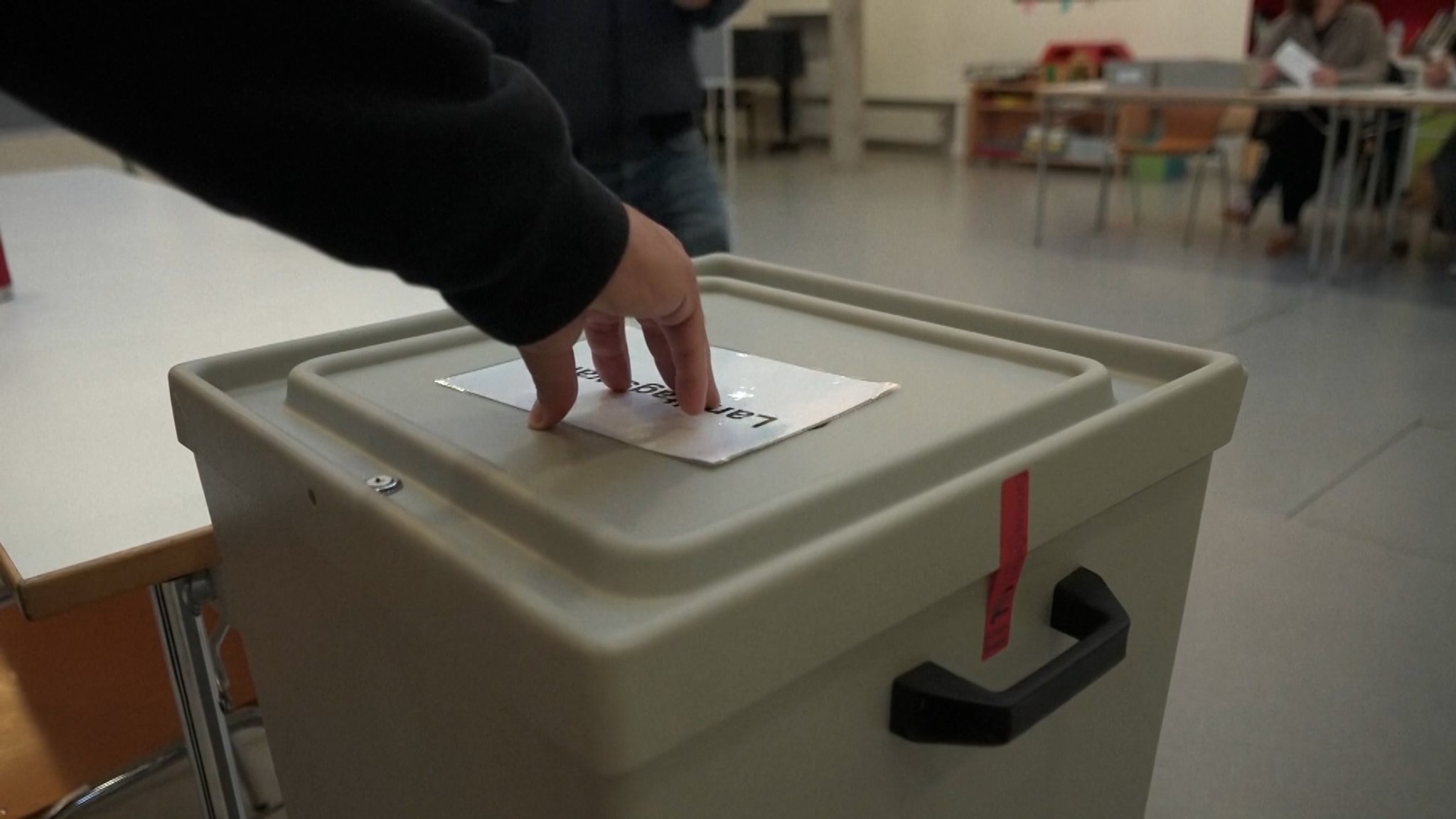 Der Wahlkampf ist vorbei, nun fällt die Entscheidung: In Sachsen-Anhalt wird am Sonntag ein neuer Landtag gewählt.