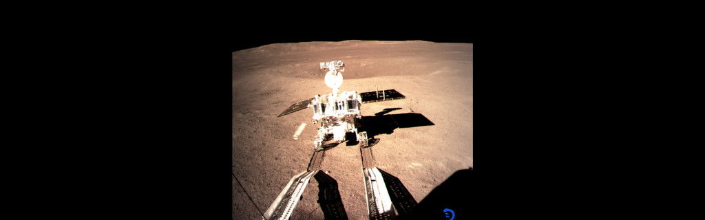 Chinesischer Rover Yutu 2 (Jadehase 2) auf dem Mond