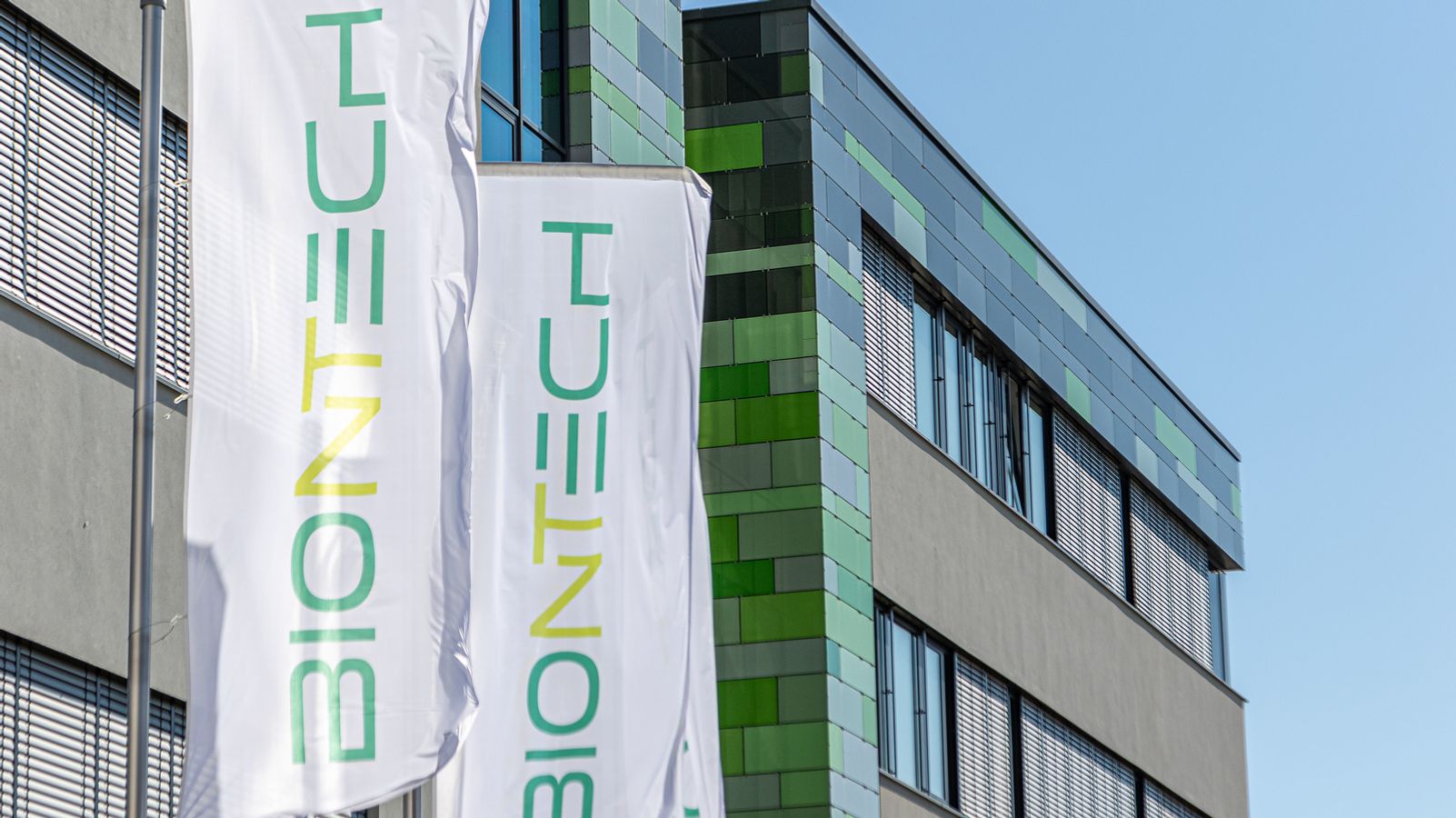 Coronavirus Impfstoff Soll Von Biontech Mitentwickelt Werden Br24 Coronavirus Impfstoff Soll Von Biontech Mitentwickelt Werden Br24