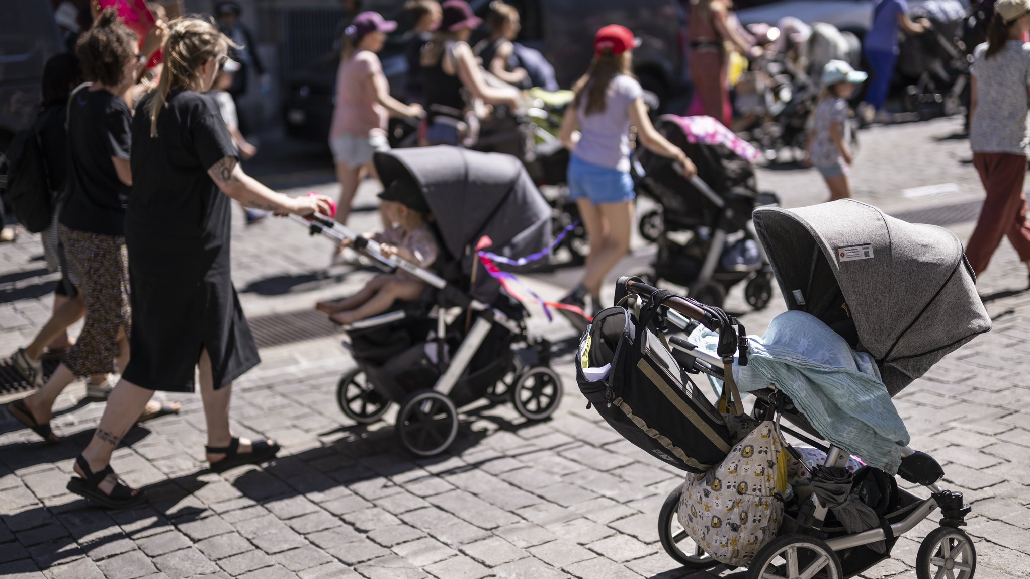 Stiftung Warentest findet in Kinderwagen bedenkliche Weichmacher