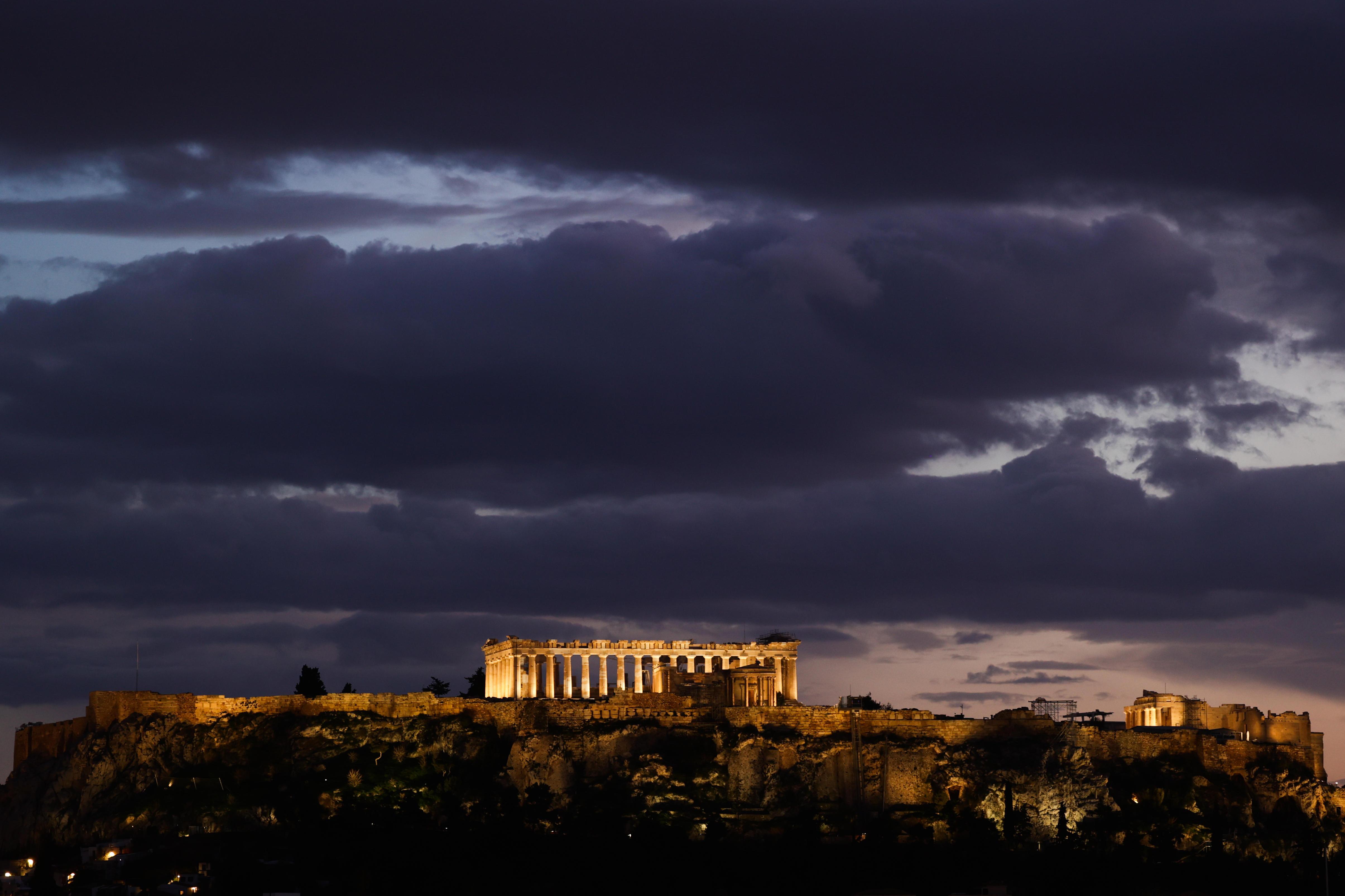 Unwetterwolken über der Akropolis von Athen (Archivbild)