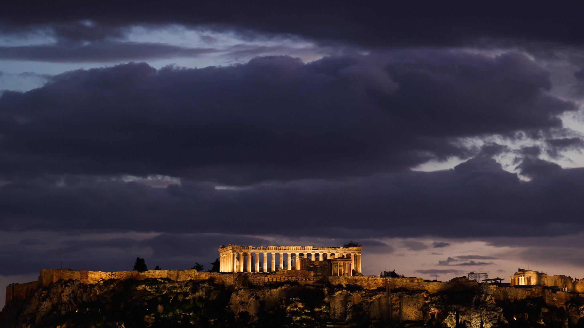 Unwetterwolken über der Akropolis von Athen (Archivbild)