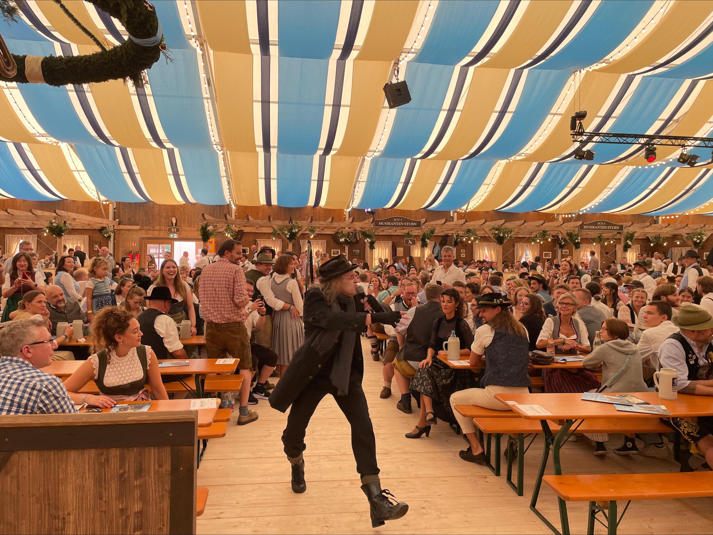 Die Geschichte des Boandl Kramer: Musikkabarett in der Boandlkramerei.