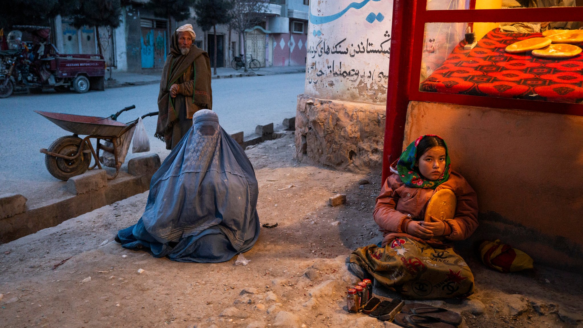 Unterdrückung von Frauen: Haftbefehle gegen Taliban-Führer