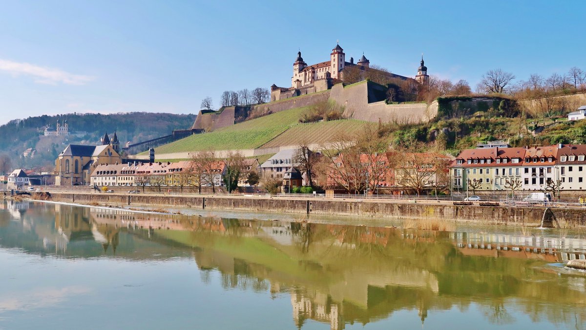 Blick auf Festung Marienberg in Würzburg
