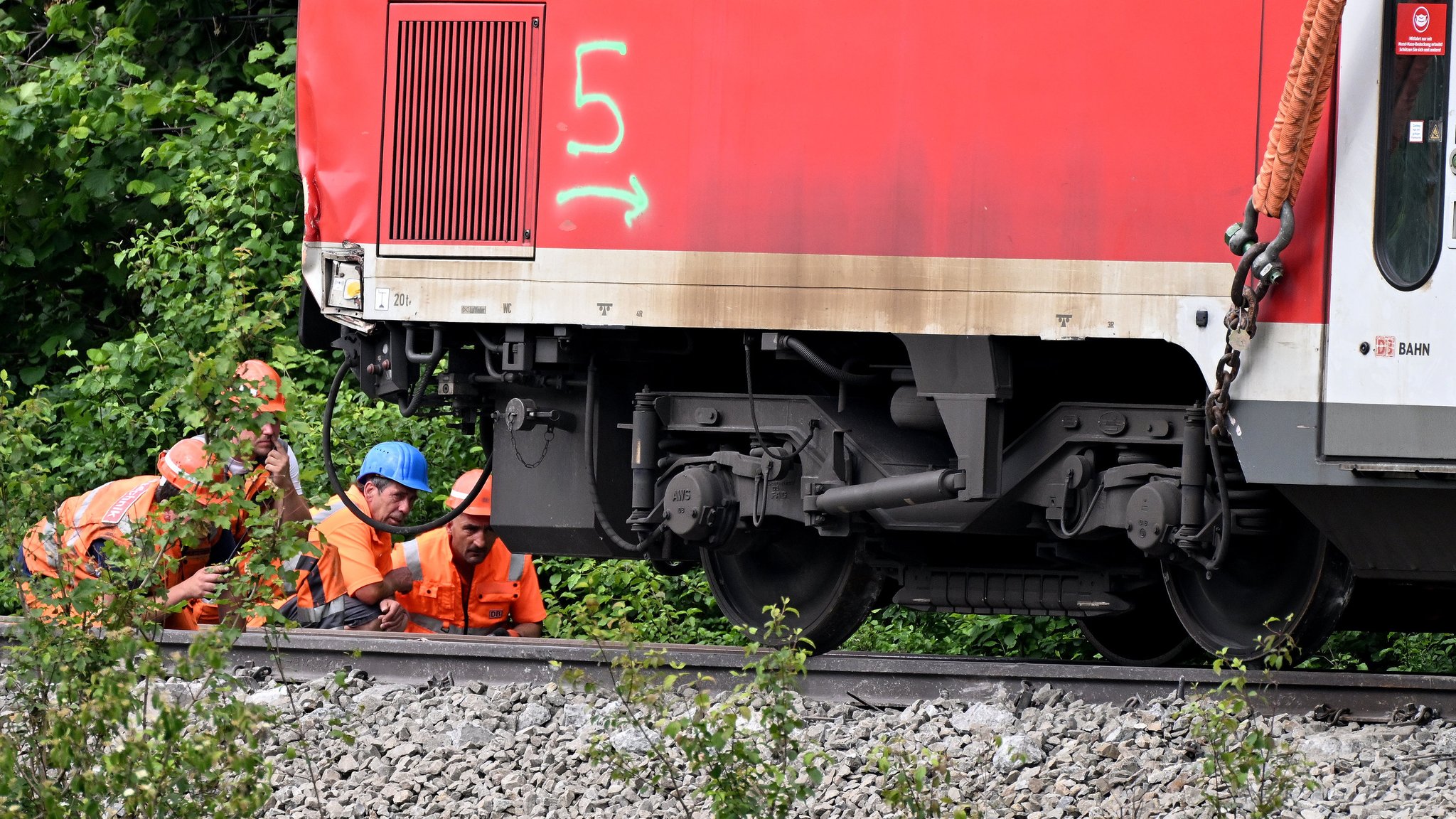 Zugunglück Burgrain: Betonschwellen-Hersteller gibt sich bedeckt