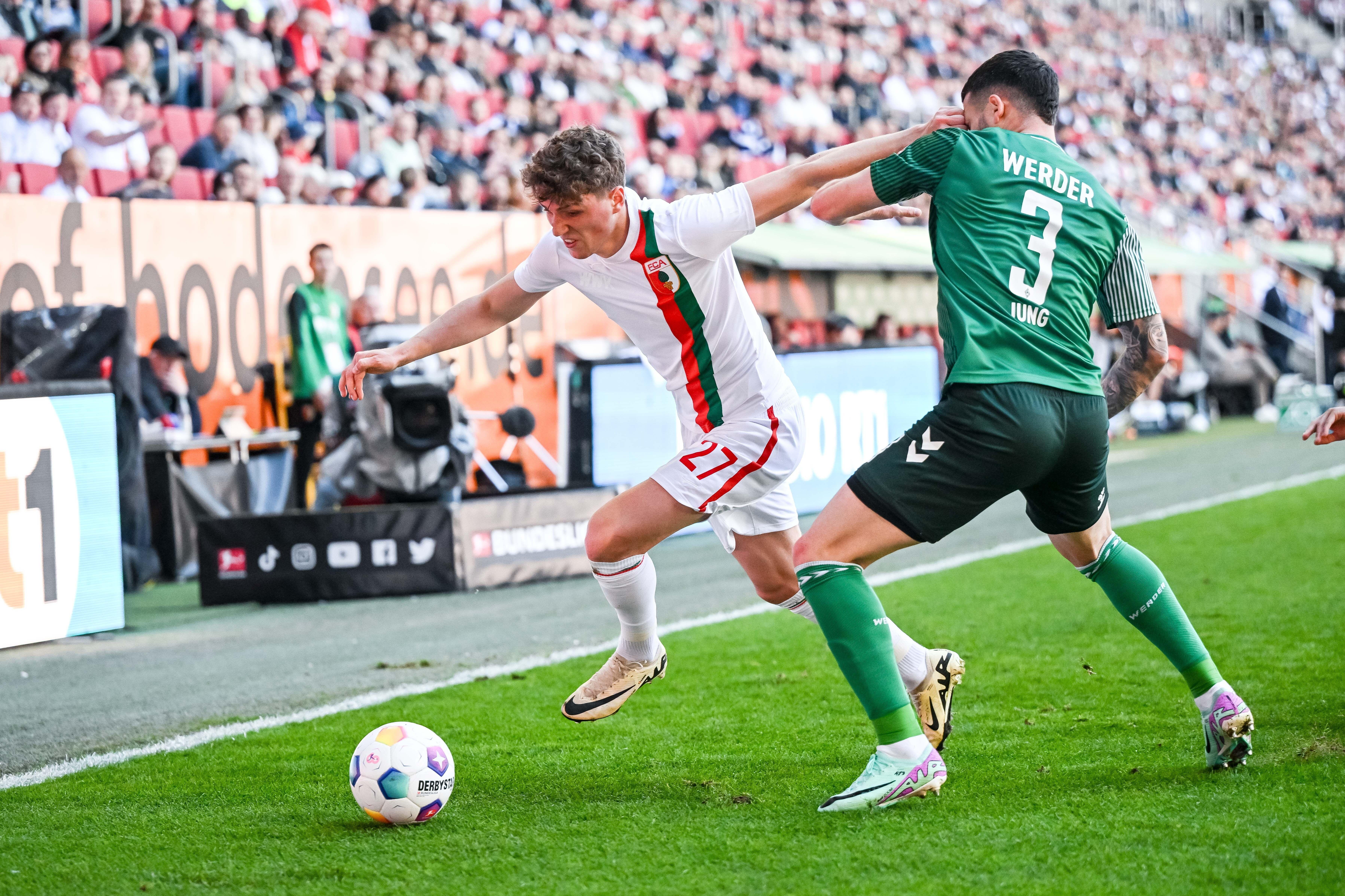 Spielszene FC Augsburg - SV Werder Bremen